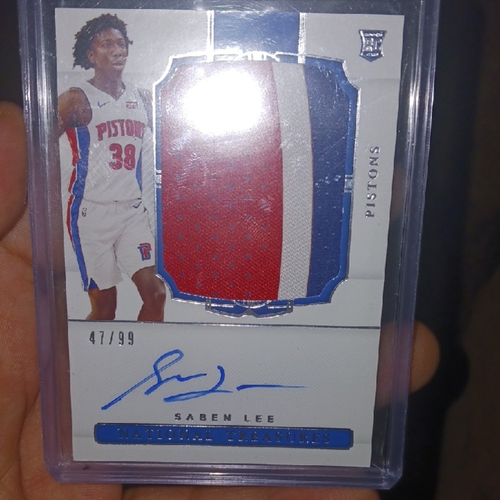 Saben Lee On Card Auto 47/99 National Treasures Three Color Patch RPA
